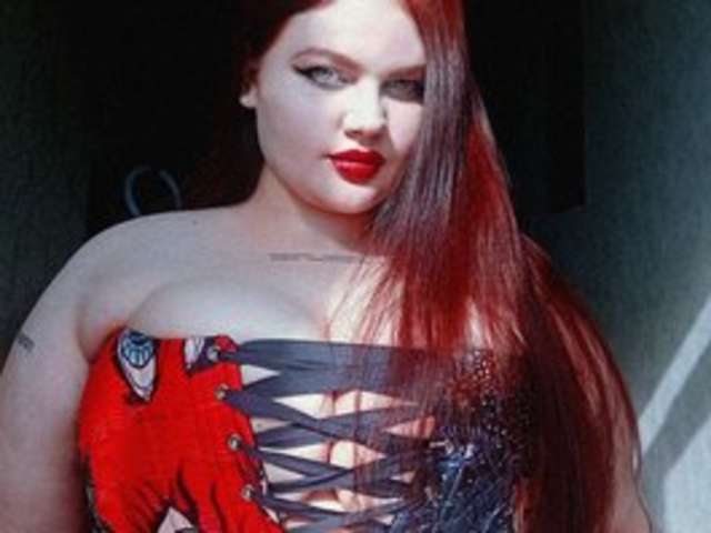 go to chat with miss-mayaqueen