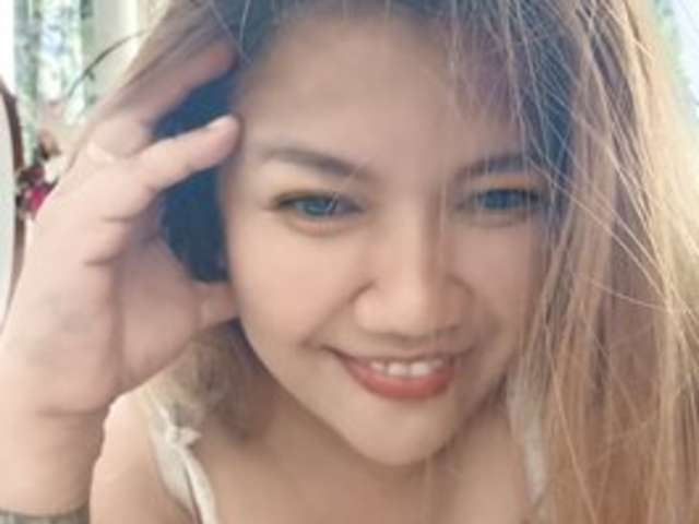 go to chat with mistykitten