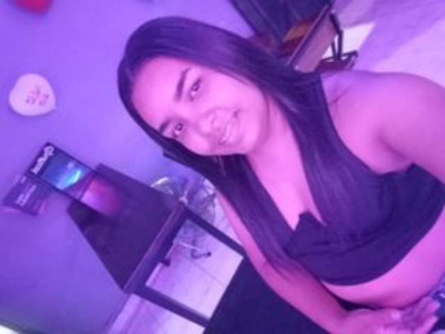 go to chat with momsstory