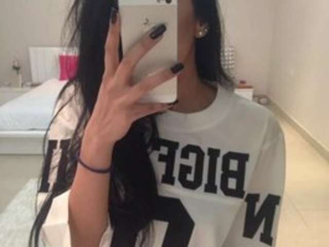 go to chat with nancy-player
