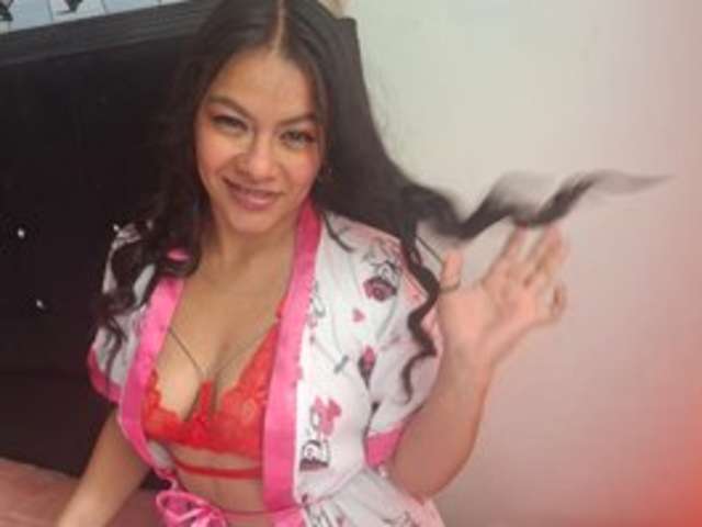 go to chat with nathalia420