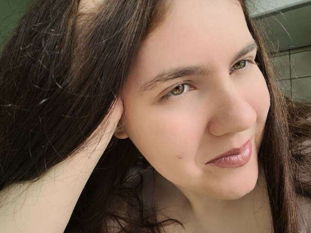 go to chat with petra777
