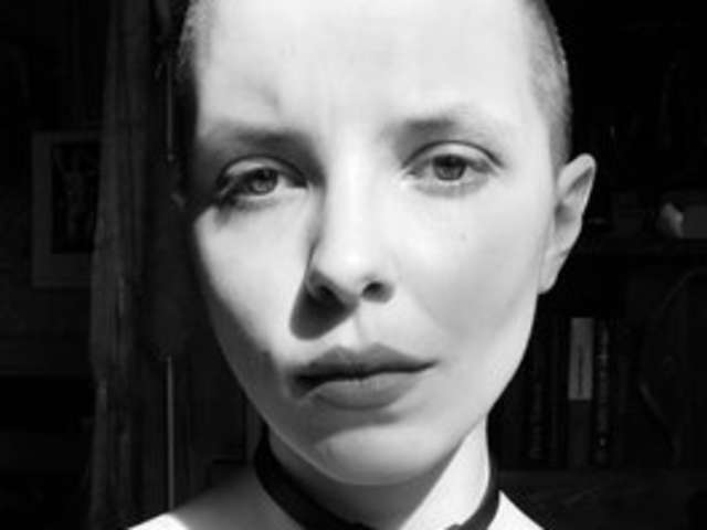 go to chat with pink-poppy