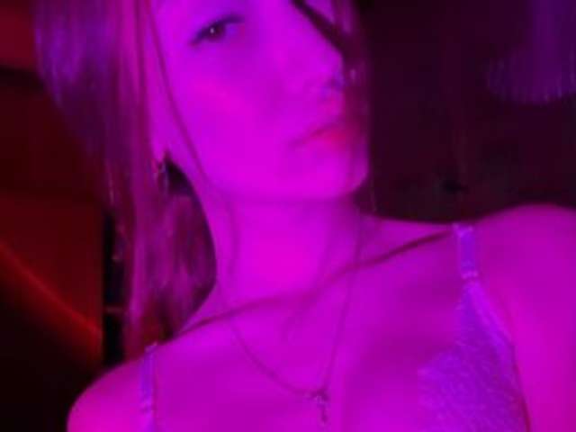 go to chat with porschee