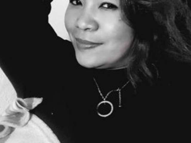 go to chat with redlips-45