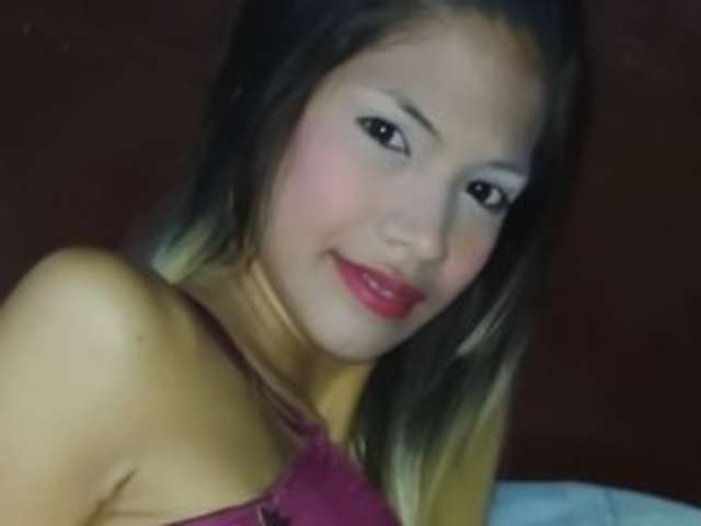 go to chat with rileyhotx