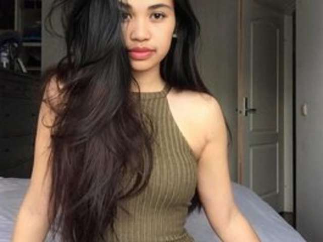 go to chat with rosaliene82
