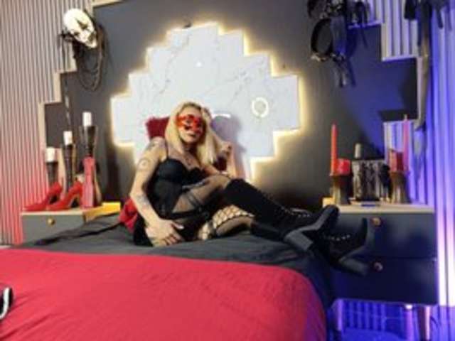go to chat with sabrinablack666