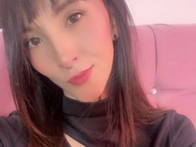go to chat with sakuraskinny