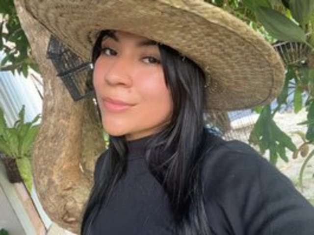 go to chat with sallytatto