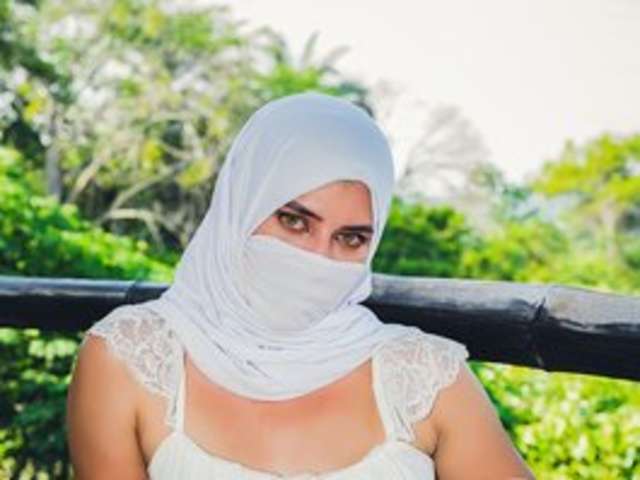 SALMA-ARABIC amateur webcam photo