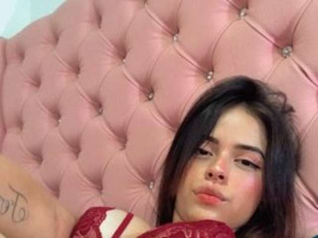 go to chat with sara-vega