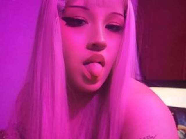 go to chat with sarah_lynn