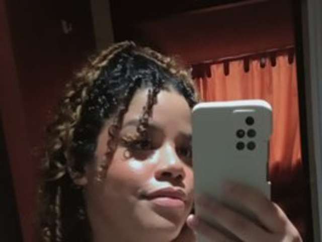 go to chat with saramorales1