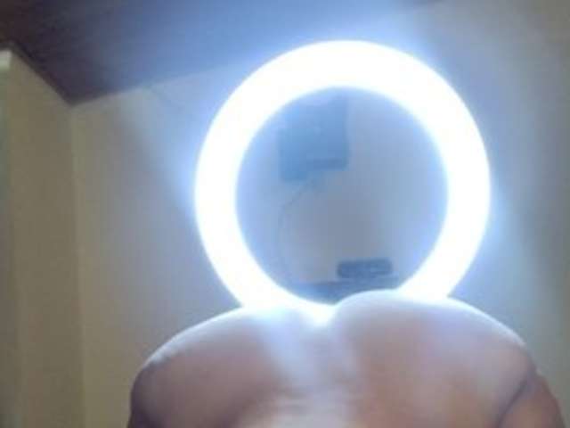 go to chat with scarlett-bigass