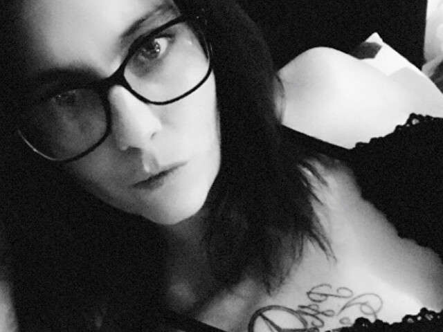 go to chat with sexylily02