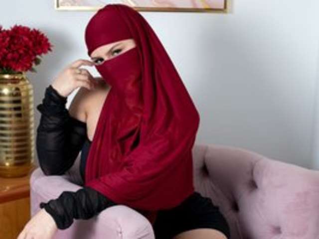 go to chat with shaiira