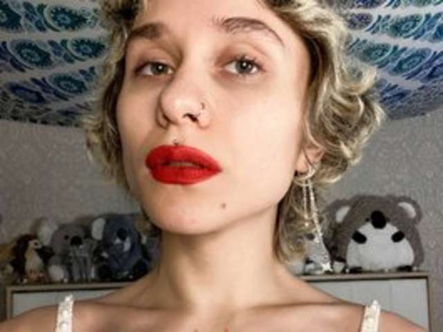 go to chat with sheeshechka