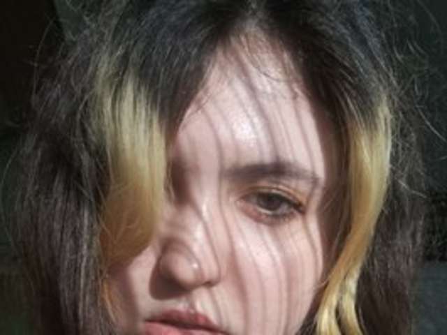 go to chat with sirenass