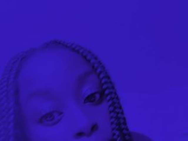 go to chat with smallbootyqueen