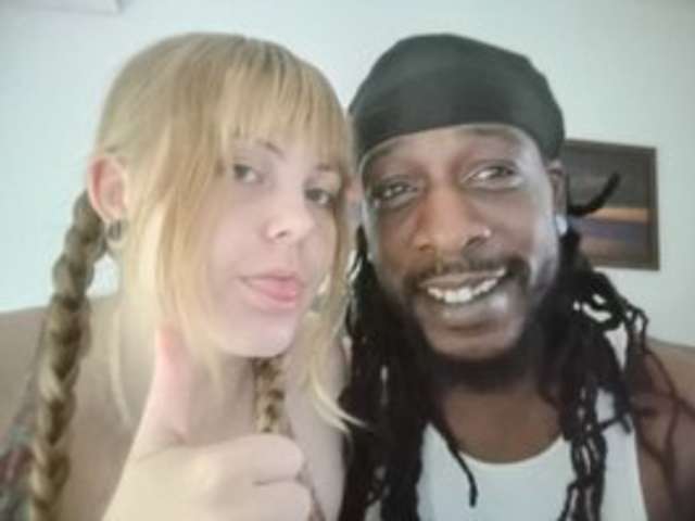 go to chat with studiowahiness