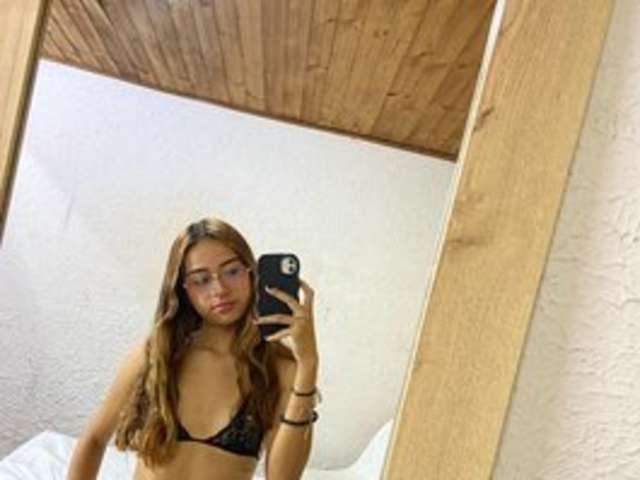 go to chat with sweet-18s