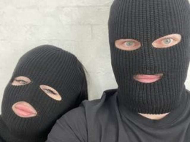 go to chat with sweet-couple077