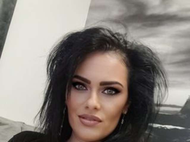 go to chat with sweetandreea