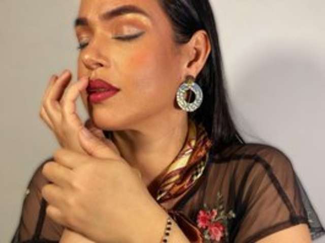 go to chat with talianavega