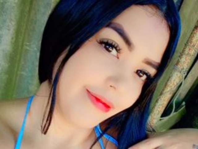 go to chat with taniiaa-