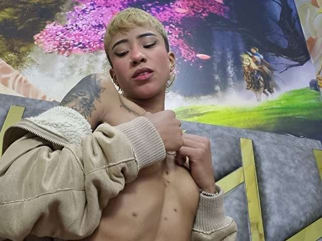 go to chat with thianafit