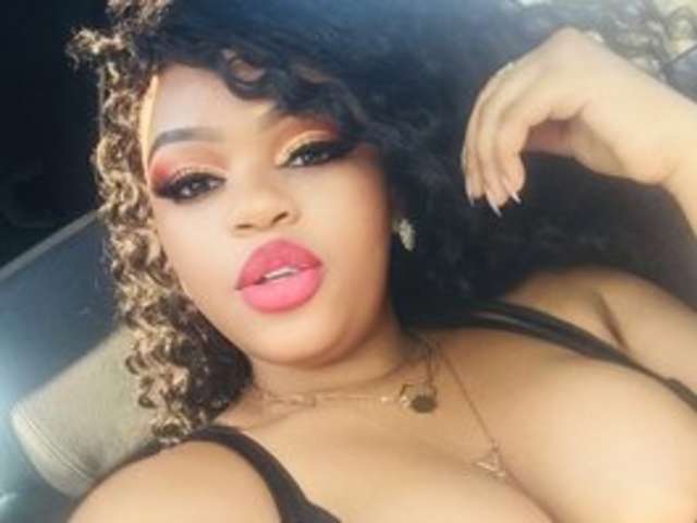 go to chat with thiquekitten