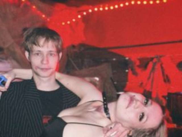 go to chat with titsDestroy2007