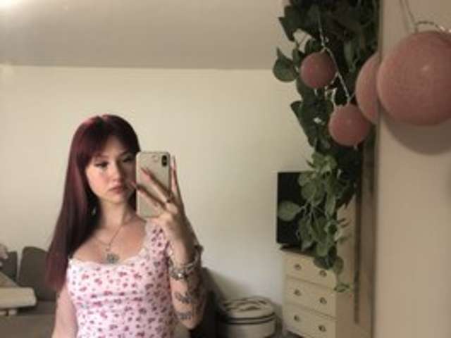 go to chat with uwunika