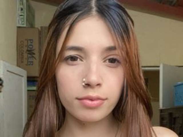go to chat with valeria-mendoza