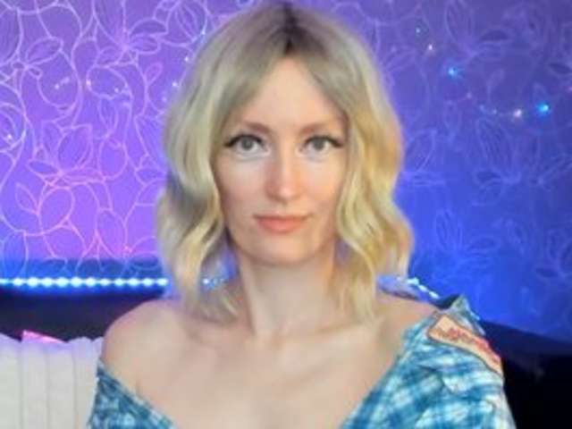 go to chat with valerie-valerie