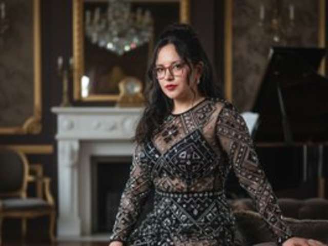 go to chat with venadture