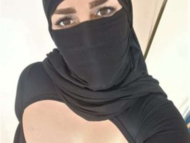 go to chat with xamiraa-