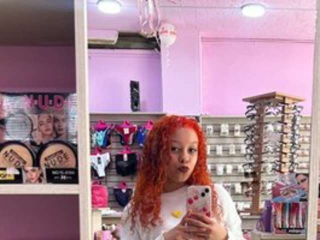go to chat with yannicandy