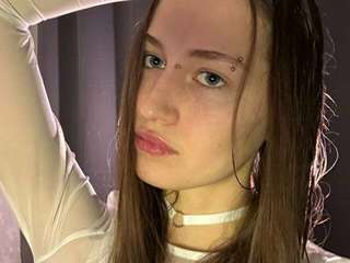BELLAAMIAA amateur webcam photo