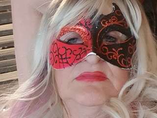 HOTBLONDMILF amateur webcam photo