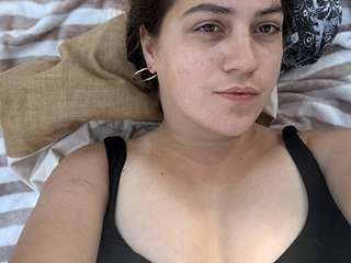 LITTLELOVE amateur webcam photo