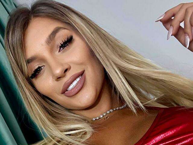 LOREHOTTIE free sexy photo