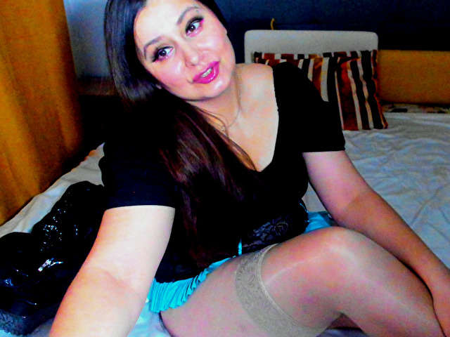 MONICAPINUP free sexy photo