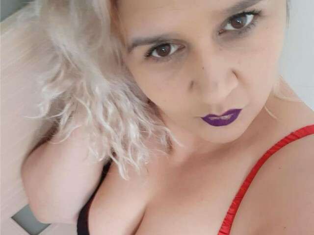NAUGHTYELISA free hard sexy photo