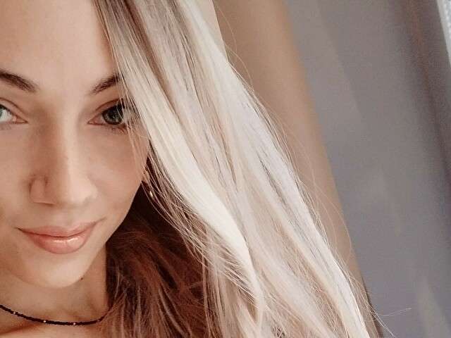 ANNAQ free sexy photo