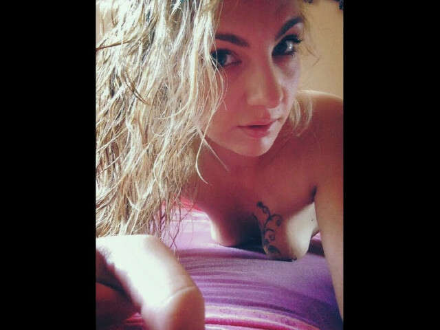 FOXY69 free hard sexy photo