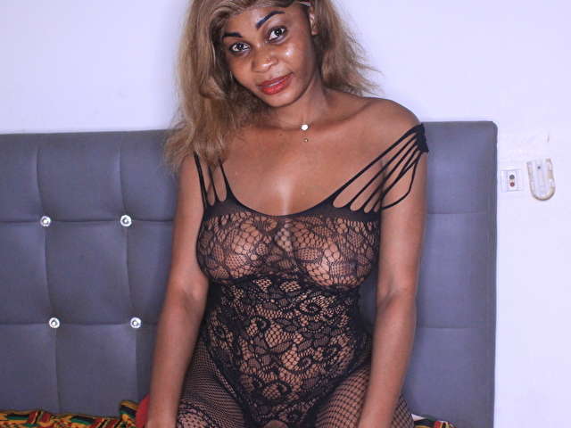 MELANNIIE free hard sexy photo