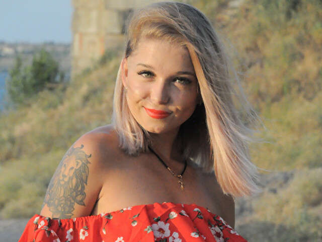 VASYLLYNA free sexy photo