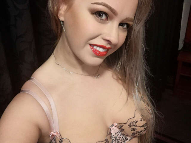 MISSANNALYNX free hard sexy photo
